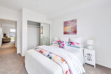 Photo of property in 3/27 Dida Park Drive, Kumeu, 0810