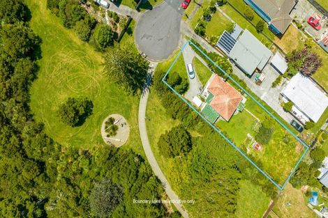 Photo of property in 70 Savoy Road, Glen Eden, Auckland, 0602