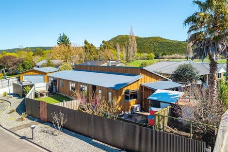 Photo of property in 8 Mayer Crescent, Wakefield, 7025