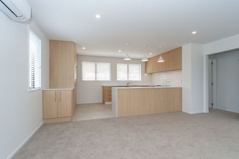 Photo of property in 33 Oakum Road, Whitby, Porirua, 5024