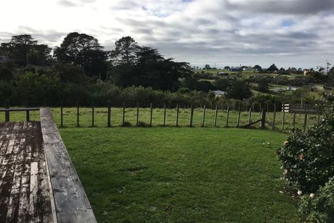 Photo of property in 34 Red Hills Road, Massey, Auckland, 0614