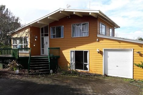 Photo of property in 28 Reynella Drive, Massey, Auckland, 0614