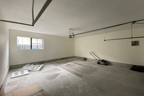 Photo of property in 18 Bosnyak Drive, Te Atatu South, Auckland, 0610
