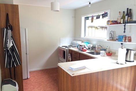 Photo of property in 2/222 The Esplanade, Island Bay, Wellington, 6023