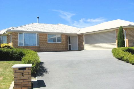 Photo of property in 7 John Morel Place, Parklands, Christchurch, 8083
