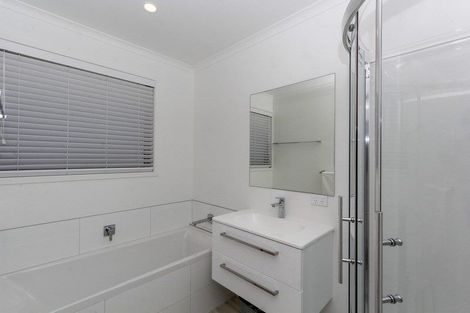 Photo of property in 180 Tukapa Street, Westown, New Plymouth, 4310