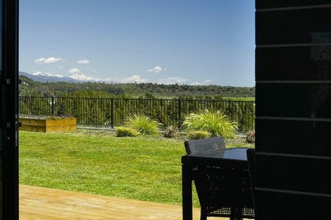 Photo of property in 8 Racecourse Terrace Rise, Hokitika, 7882