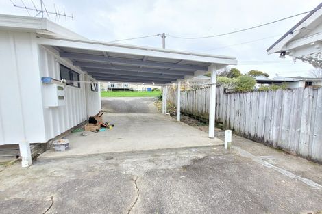 Photo of property in 1/100 Birkdale Road, Birkdale, Auckland, 0626
