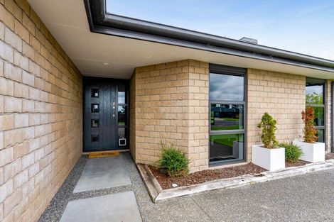 Photo of property in 34 Mercade Close, Stratford, 4332