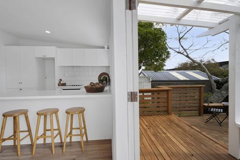 Photo of property in 131 Lemon Street, New Plymouth, 4312