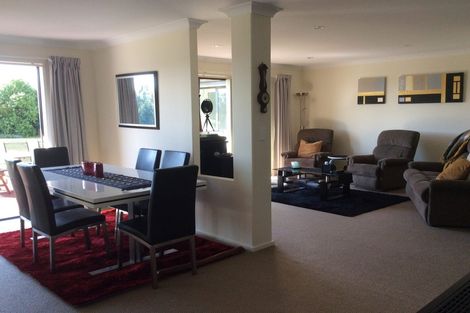 Photo of property in 90 Loch Views Road, Acacia Bay, Taupo, 3385