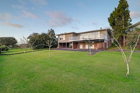 Photo of property in 20 Renata Crescent, Te Atatu Peninsula, Auckland, 0610