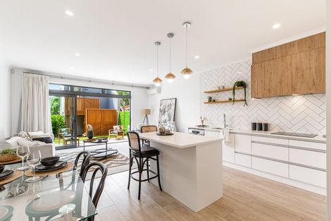 Photo of property in 13 Hudson Bay Road, Hobsonville, Auckland, 0616