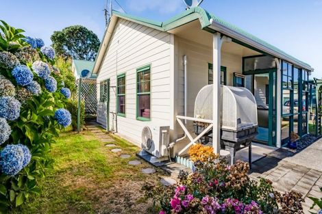 Photo of property in 70-76 Whiteley Street, Moturoa, New Plymouth, 4310