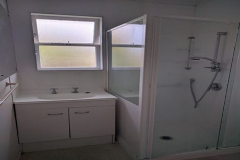 Photo of property in 2/28 Neal Avenue, Glenfield, Auckland, 0629