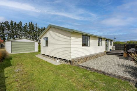 Photo of property in 2 Avon Street, Lumsden, 9730