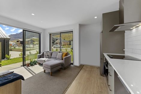 Photo of property in 38 Muster Road, Jacks Point, 9371