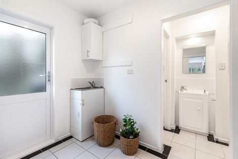 Photo of property in 7 Angell Street, Johnsonville, Wellington, 6037