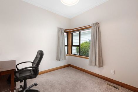 Photo of property in 15 Glamis Avenue, Strathmore Park, Wellington, 6022