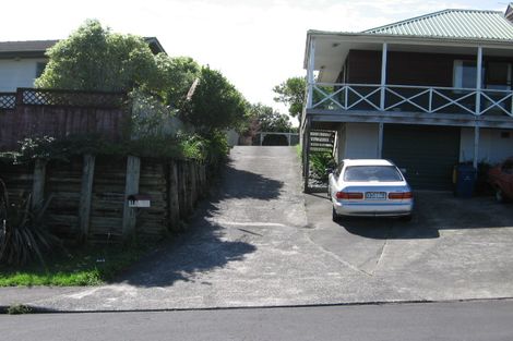 Photo of property in 6 Darcy Place, Massey, Auckland, 0614