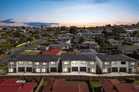 Photo of property in 5/72 Howe Street, Howick, Auckland, 2014