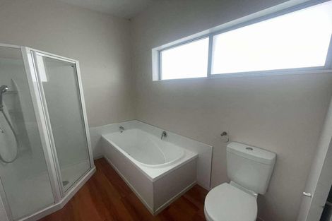 Photo of property in 84 Salford Street, Newlands, Wellington, 6037