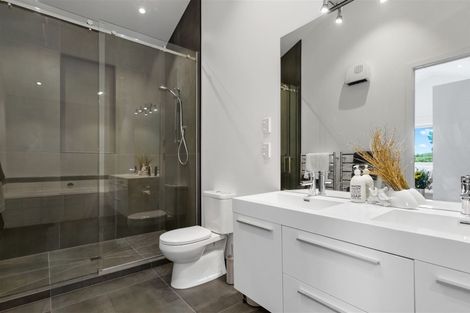 Photo of property in 58u2 Herbert Road, Queenwood, Hamilton, 3210