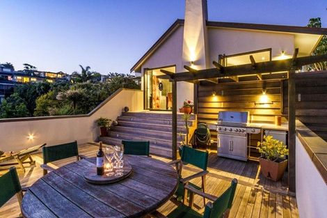Photo of property in 46 Masterton Road, Rothesay Bay, Auckland, 0630