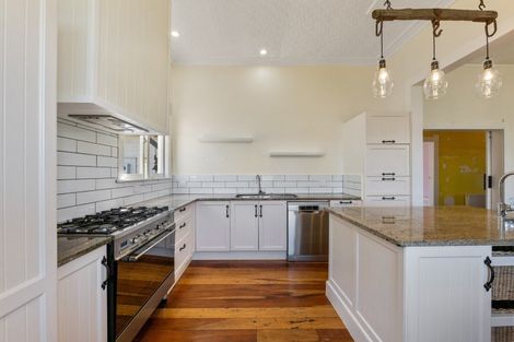 Photo of property in 1106 Egmont Road, Egmont Village, New Plymouth, 4372