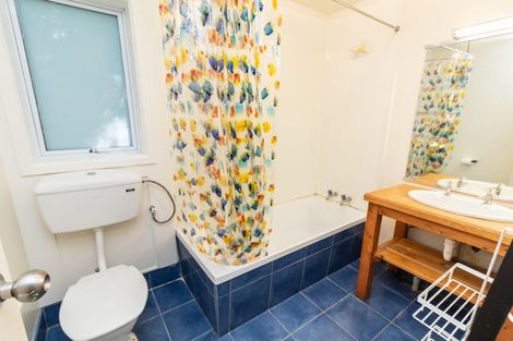 Photo of property in 136 Raroa Road, Aro Valley, Wellington, 6012