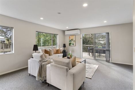 Photo of property in 49f Lancaster Road, Beach Haven, Auckland, 0626