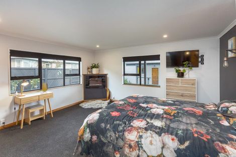Photo of property in 55 Moeraki Road, Maoribank, Upper Hutt, 5018