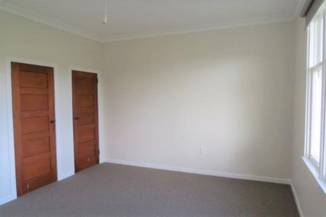 Photo of property in 79 Carrington Street, Lower Vogeltown, New Plymouth, 4310