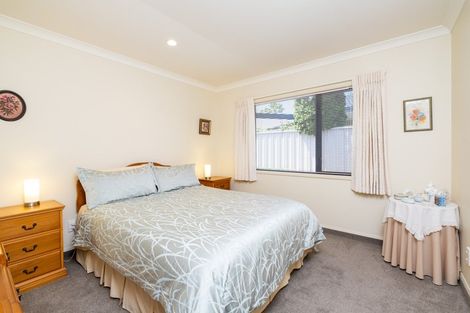 Photo of property in 15 Russell Robertson Drive, Havelock North, 4130