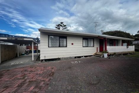 Photo of property in 20 Ocean View Road, Northcote, Auckland, 0627