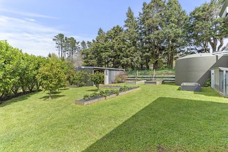 Photo of property in 489a Barrett Road, Omata, New Plymouth, 4374