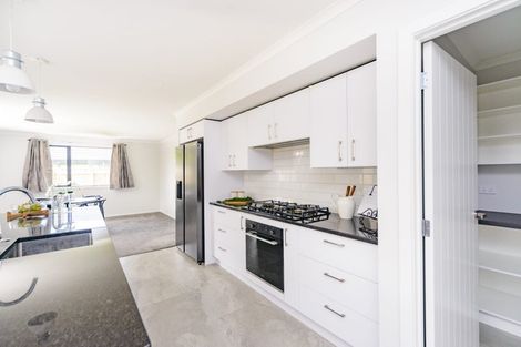 Photo of property in 94 James Line, Kelvin Grove, Palmerston North, 4414