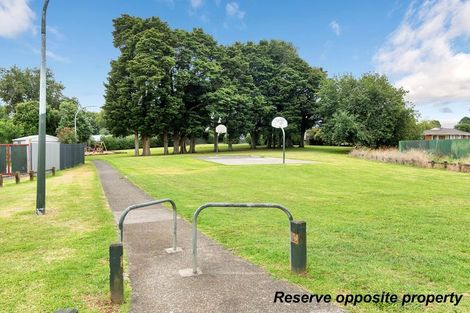 Photo of property in 25 Holland Street, Pukekohe, 2120