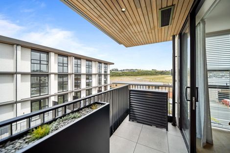 Photo of property in 203/82 Te Oneroa Way, Long Bay, 0630