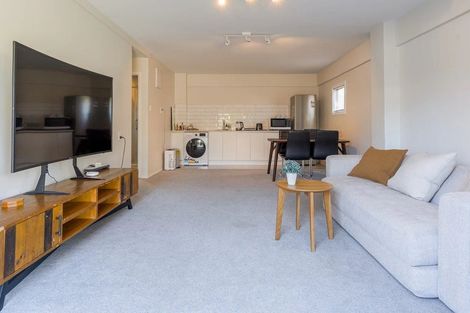 Photo of property in 4 Harford Place, Pakuranga Heights, Auckland, 2010