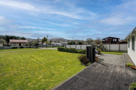 Photo of property in 2 Avon Street, Lumsden, 9730