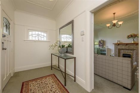 Photo of property in 14 Firth Terrace, Karori, Wellington, 6012