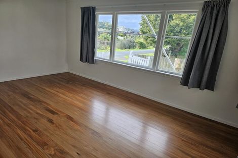 Photo of property in 1 Whimp Avenue, Onerahi, Whangarei, 0110
