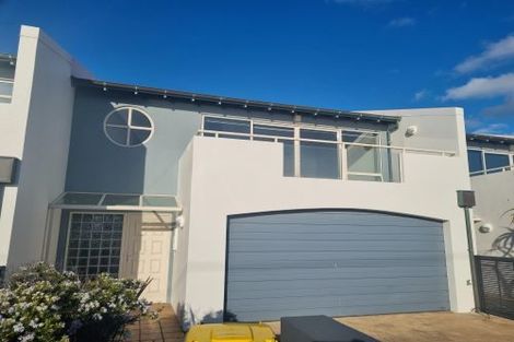 Photo of property in Sandbar Cove, 2/103 Mana Esplanade, Paremata, Porirua, 5026
