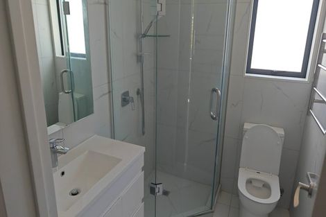 Photo of property in 10/16 William Roberts Road, Pakuranga, Auckland, 2010