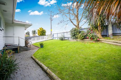 Photo of property in 476 Don Buck Road, Massey, Auckland, 0614