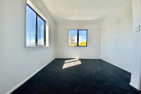 Photo of property in 547 Massey Road, Mangere, Auckland, 2022