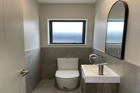 Photo of property in 3 Mark Edward Drive, Half Moon Bay, Auckland, 2012