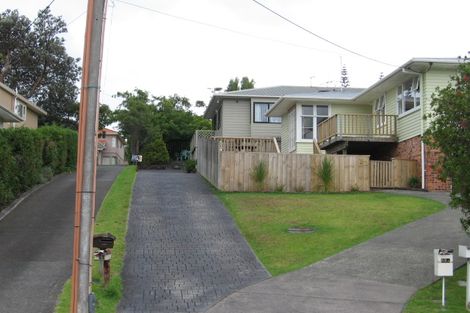 Photo of property in 2/52 Selwyn Crescent, Forrest Hill, Auckland, 0620