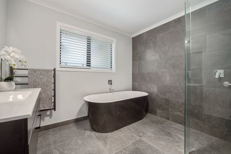 Photo of property in 4 Mary Place, Pyes Pa, Tauranga, 3112